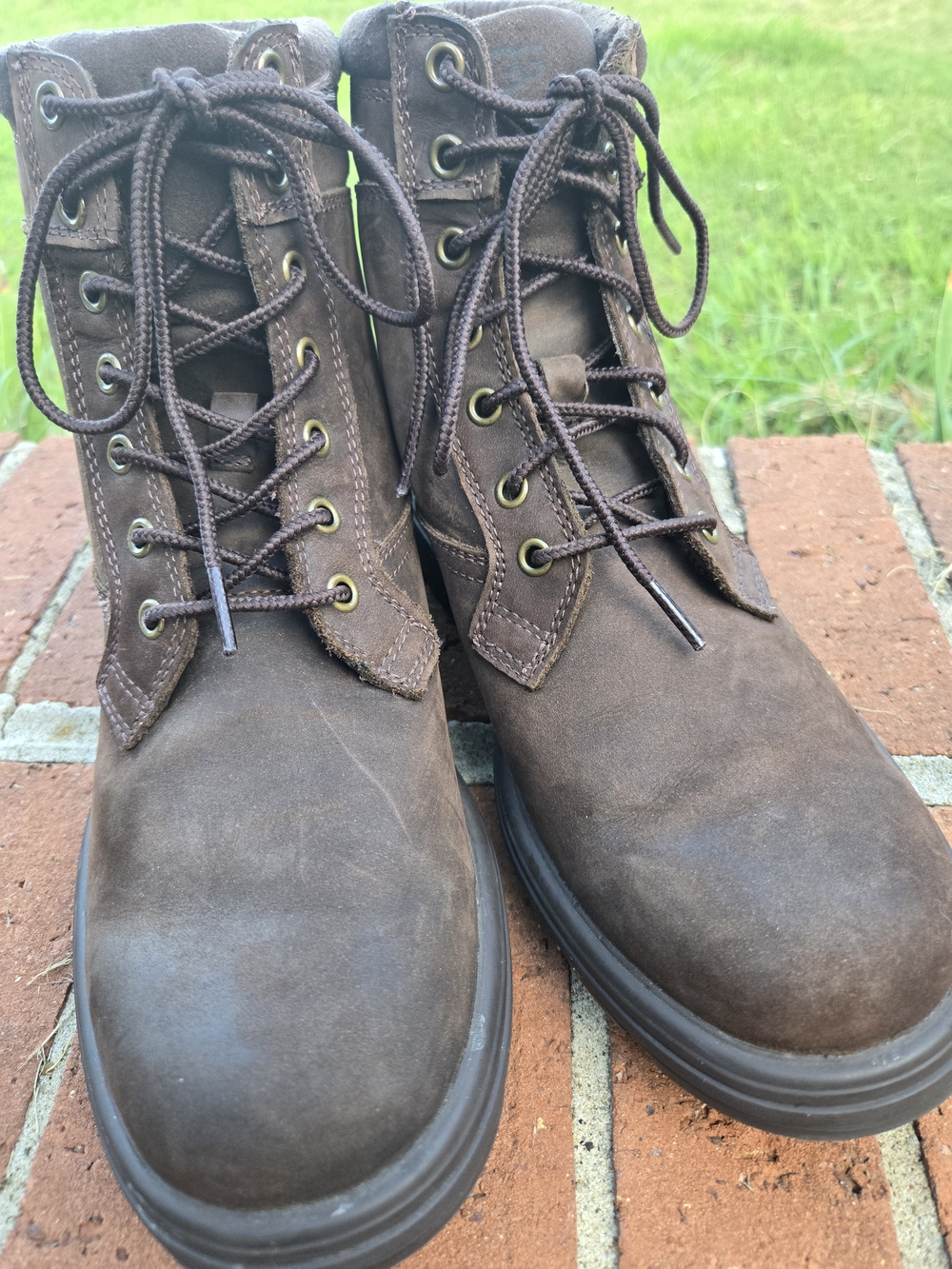 UGG Men's Brown Suede Lace-Up Boots Sz 8